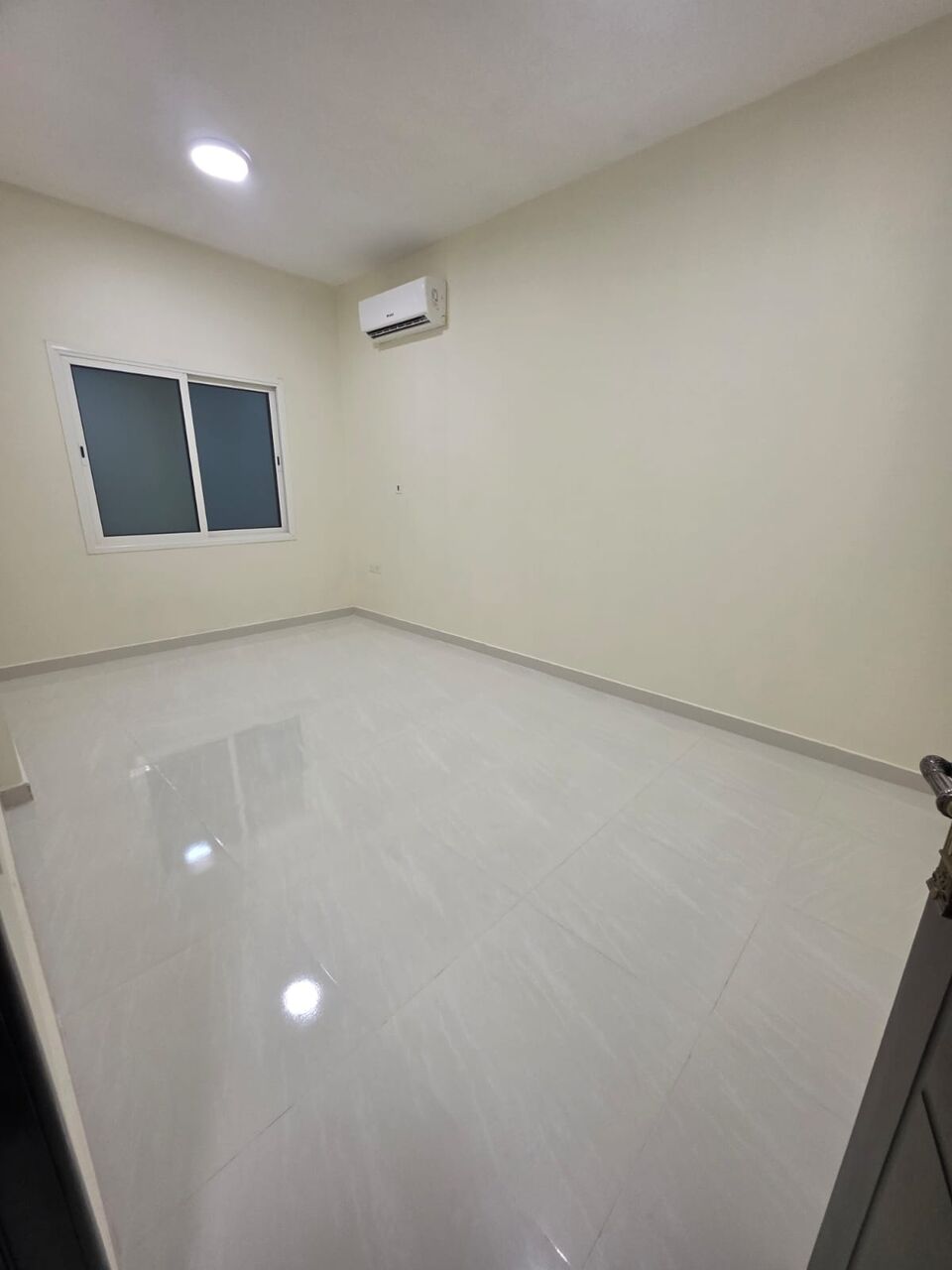 Khobar, Apartments, Flats, Houses & Villas, SAR 26500/year,  3 BR,  3 Bedrooms, A Hall, 2 Bathrooms, A Kitchen,with Air Conditioners Elevator Available  Doubl