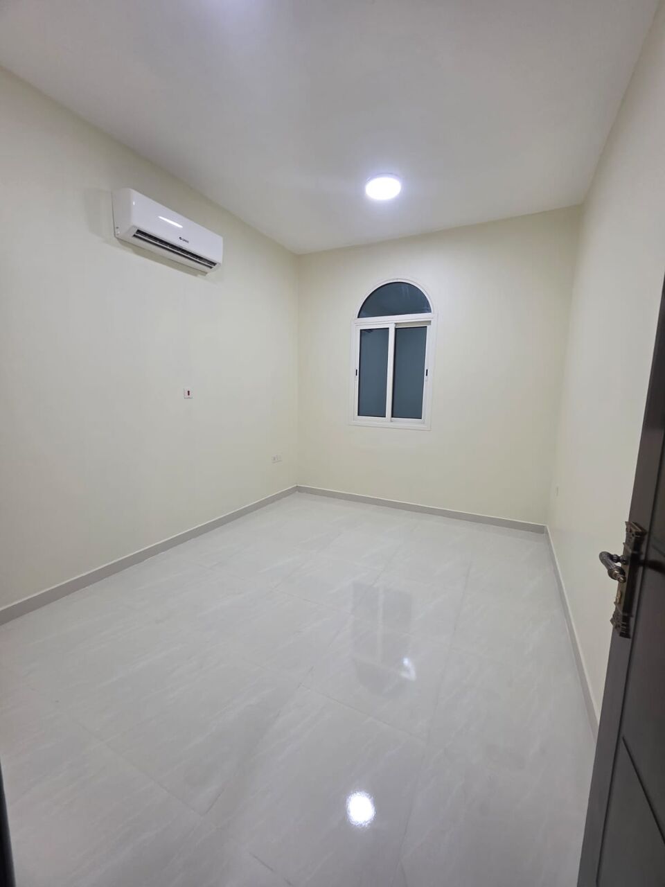 Khobar, Apartments, Flats, Houses & Villas, SAR 26500/year,  3 BR,  3 Bedrooms, A Hall, 2 Bathrooms, A Kitchen,with Air Conditioners Elevator Available  Doubl