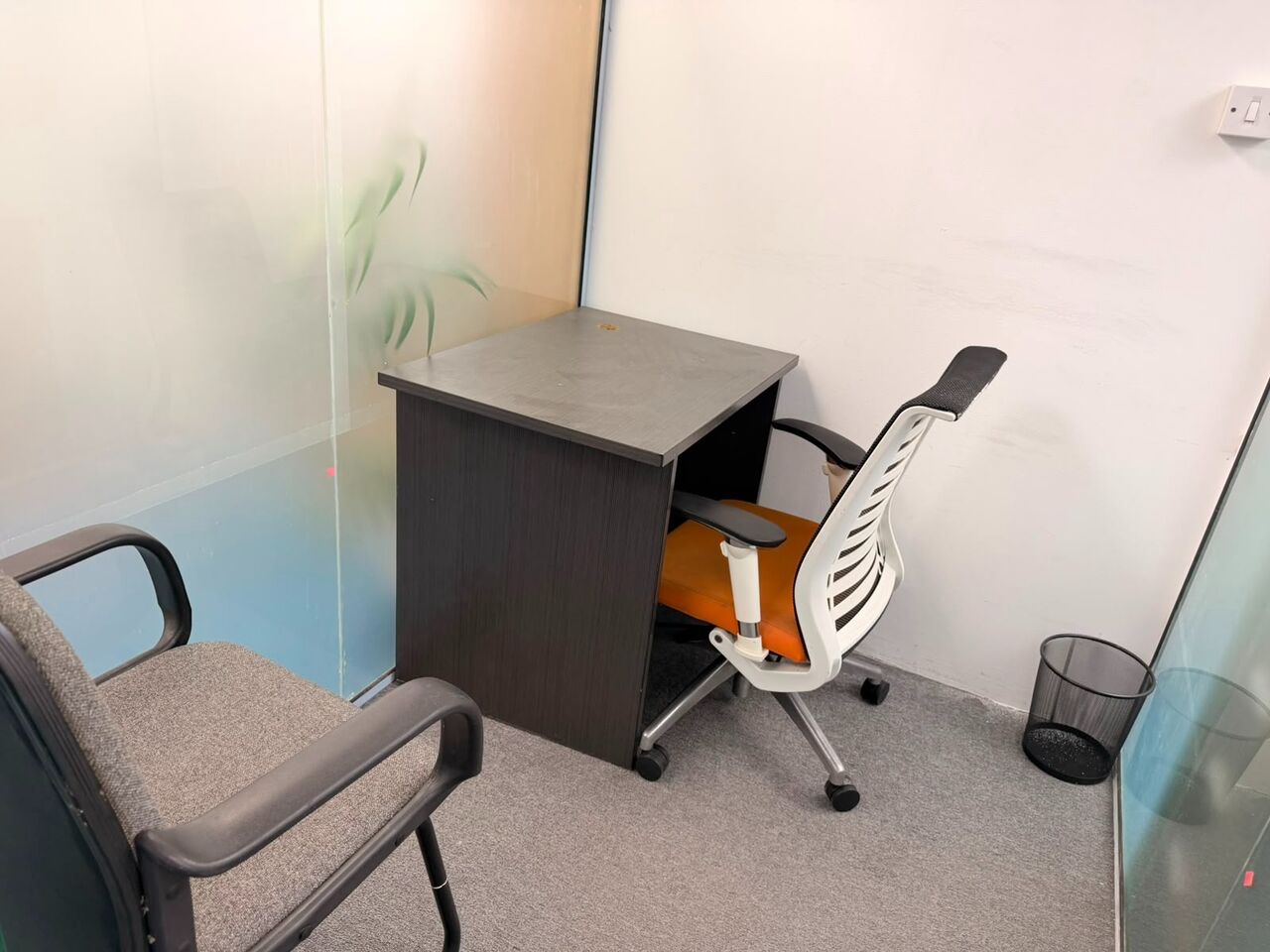 Deira, Offices, AED 10000,  5 Sq. Meter,  Furnished Office For Rent In Baniyas Near Metro &ndash; AED 10,000/Year