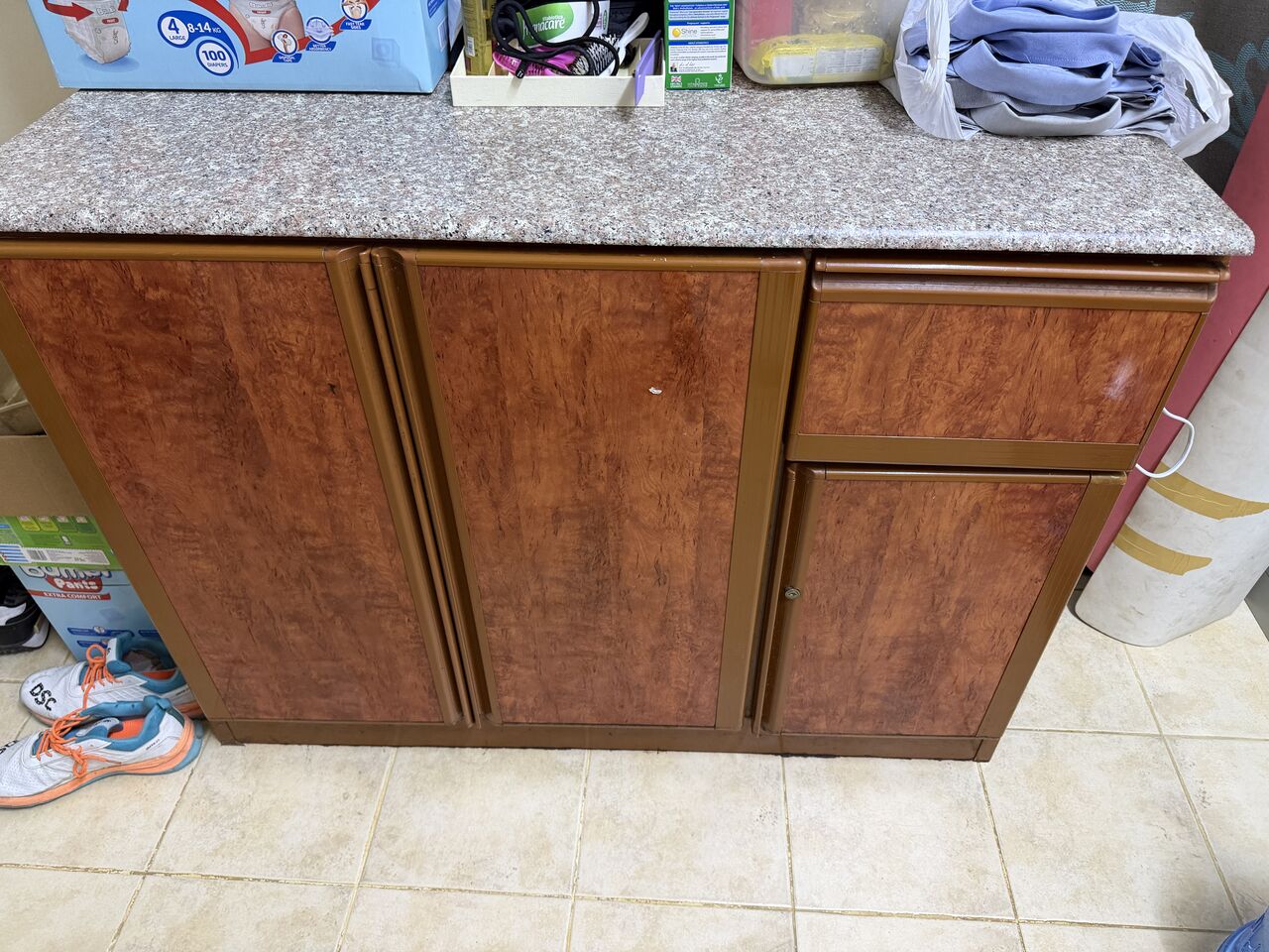 Manama, Furniture, BHD 30,  Kitchen Cabinet For Sale