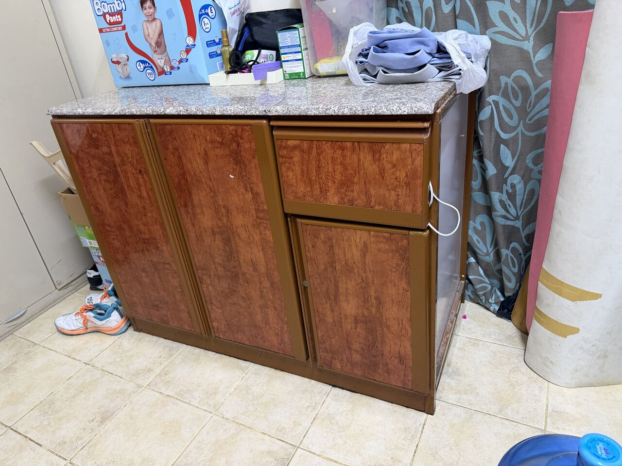 Manama, Furniture, BHD 30,  Kitchen Cabinet For Sale
