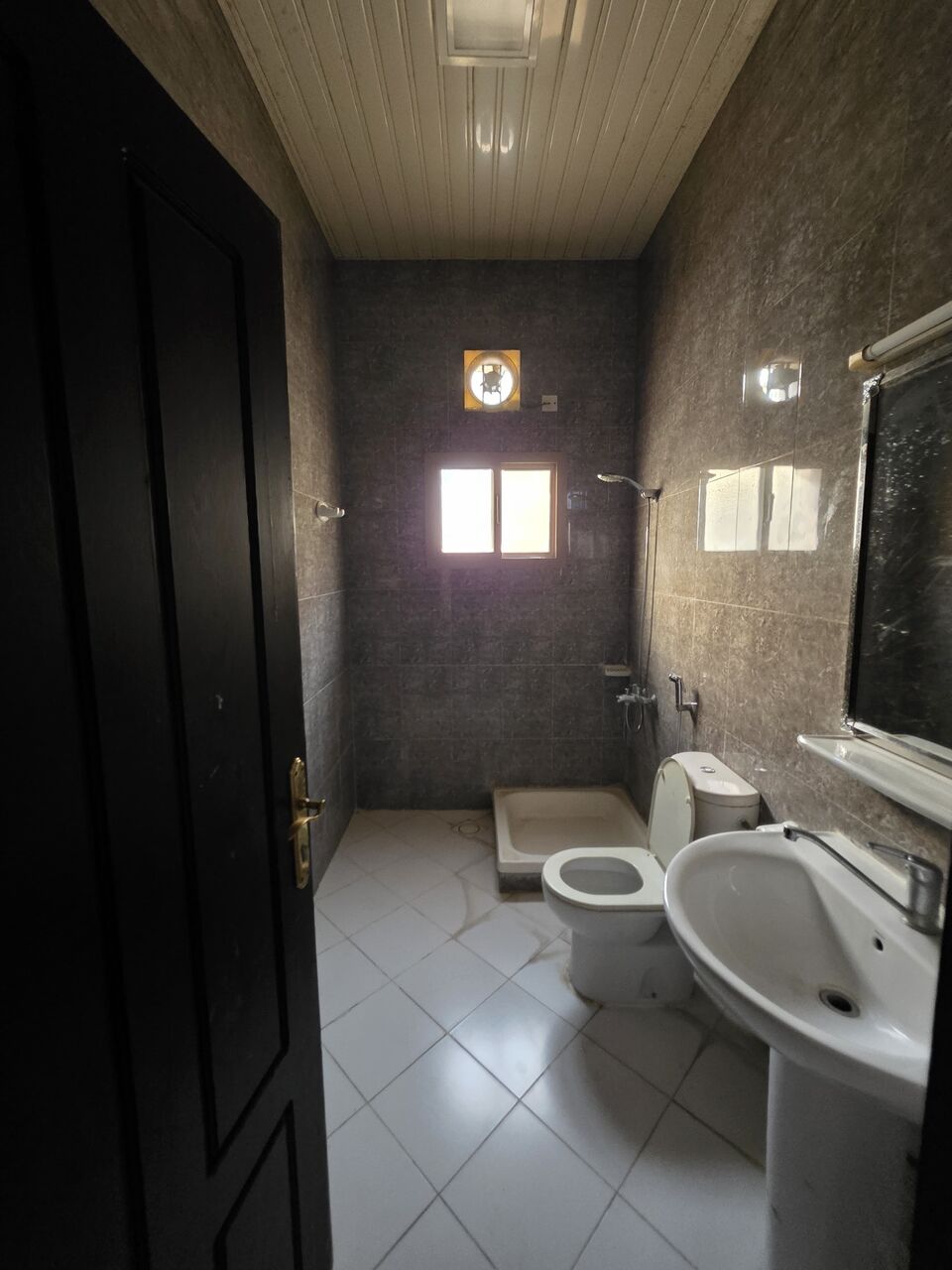 Arad, Apartments, Flats, Houses & Villas, BHD 200,  3 BR,  Flat For Rent In Arad