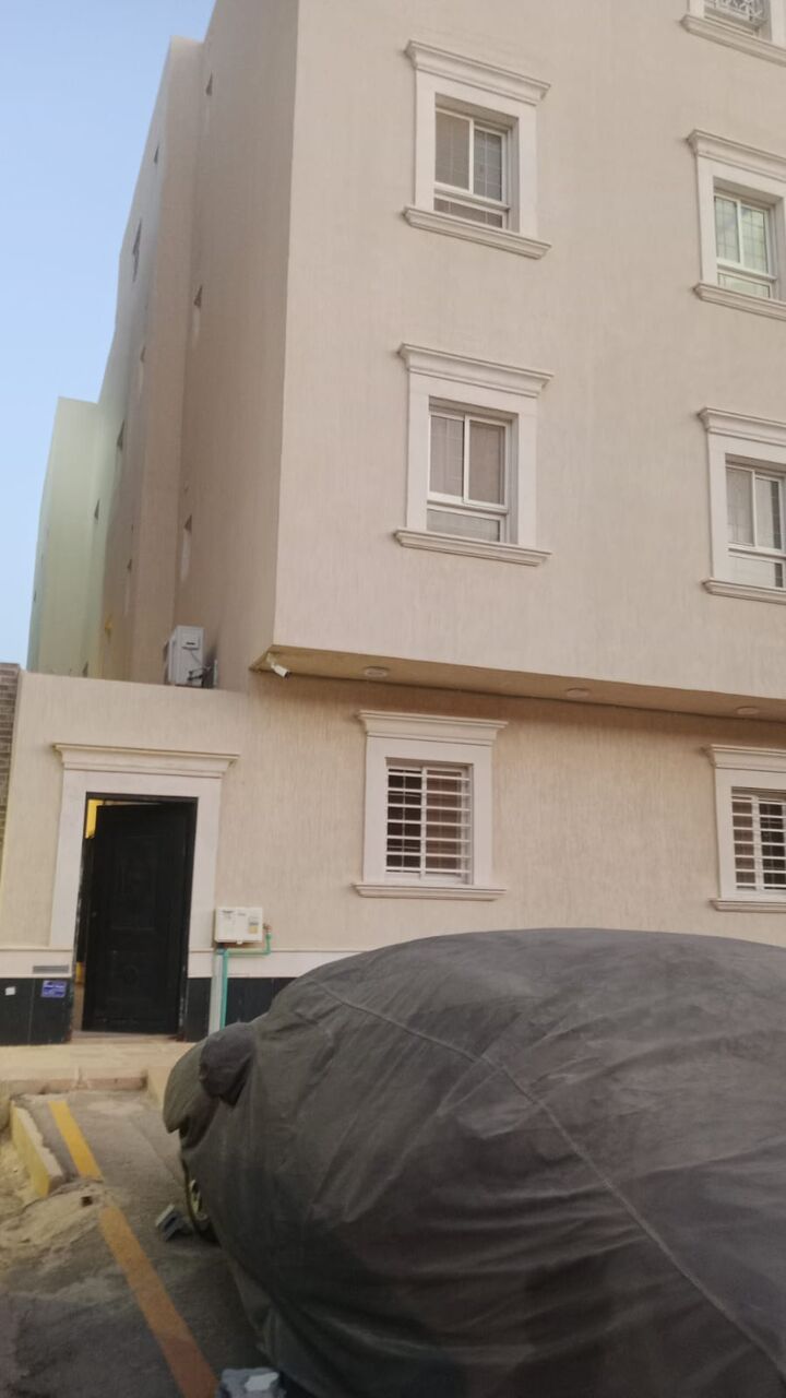 Dhahrat Laban, Apartments, Flats, Houses & Villas, Family Apartment Available For Rent In Laban