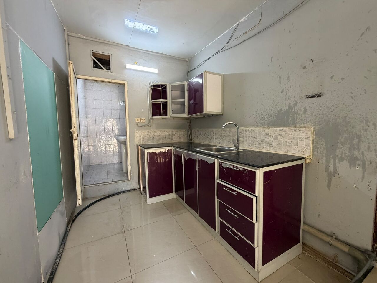 Hoora, Apartments, Flats, Houses & Villas, BHD 170/month,  Studio,  Big Size Semi-Furnished Studio Apartment For Rent In Hoora