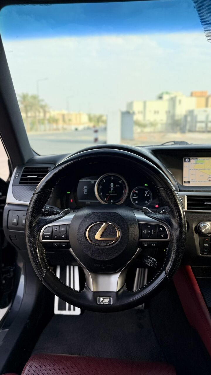 Riyadh, Vehicles, Cars & Trucks , SAR 125000,  Lexus GS 350,  2017,  Automatic,  98000 KM,   F SPORT  | Full Option | Low Mileage