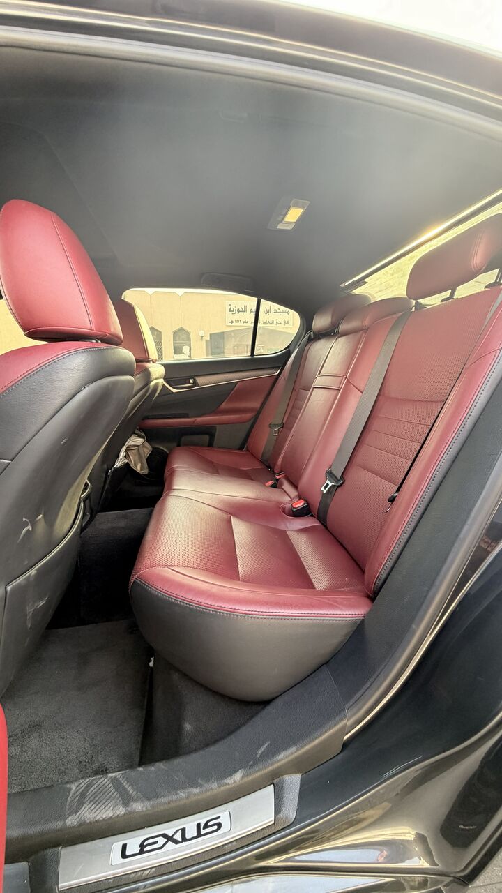 Riyadh, Vehicles, Cars & Trucks , SAR 125000,  Lexus GS 350,  2017,  Automatic,  98000 KM,   F SPORT  | Full Option | Low Mileage