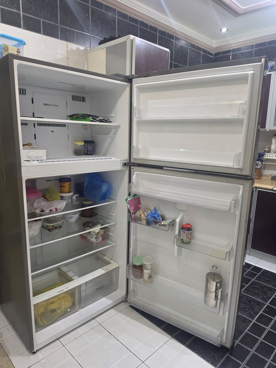 Jeddah, Household Items, SAR 1300,  LG Refrigerator