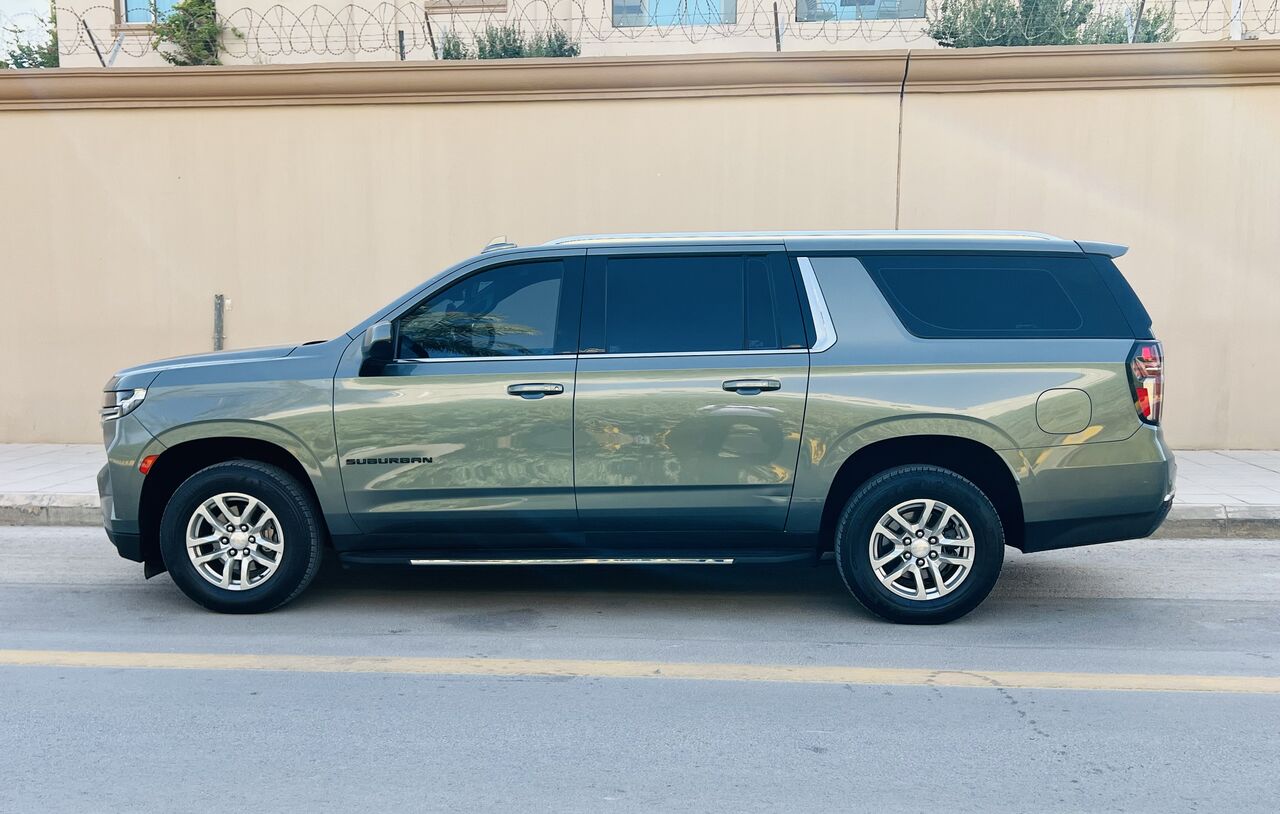 Riyadh, Vehicles, Cars & Trucks , SAR 124500,  Chevrolet Suburban LS,  2023,  Automatic,  168500 KM,  Suburban  For Sale