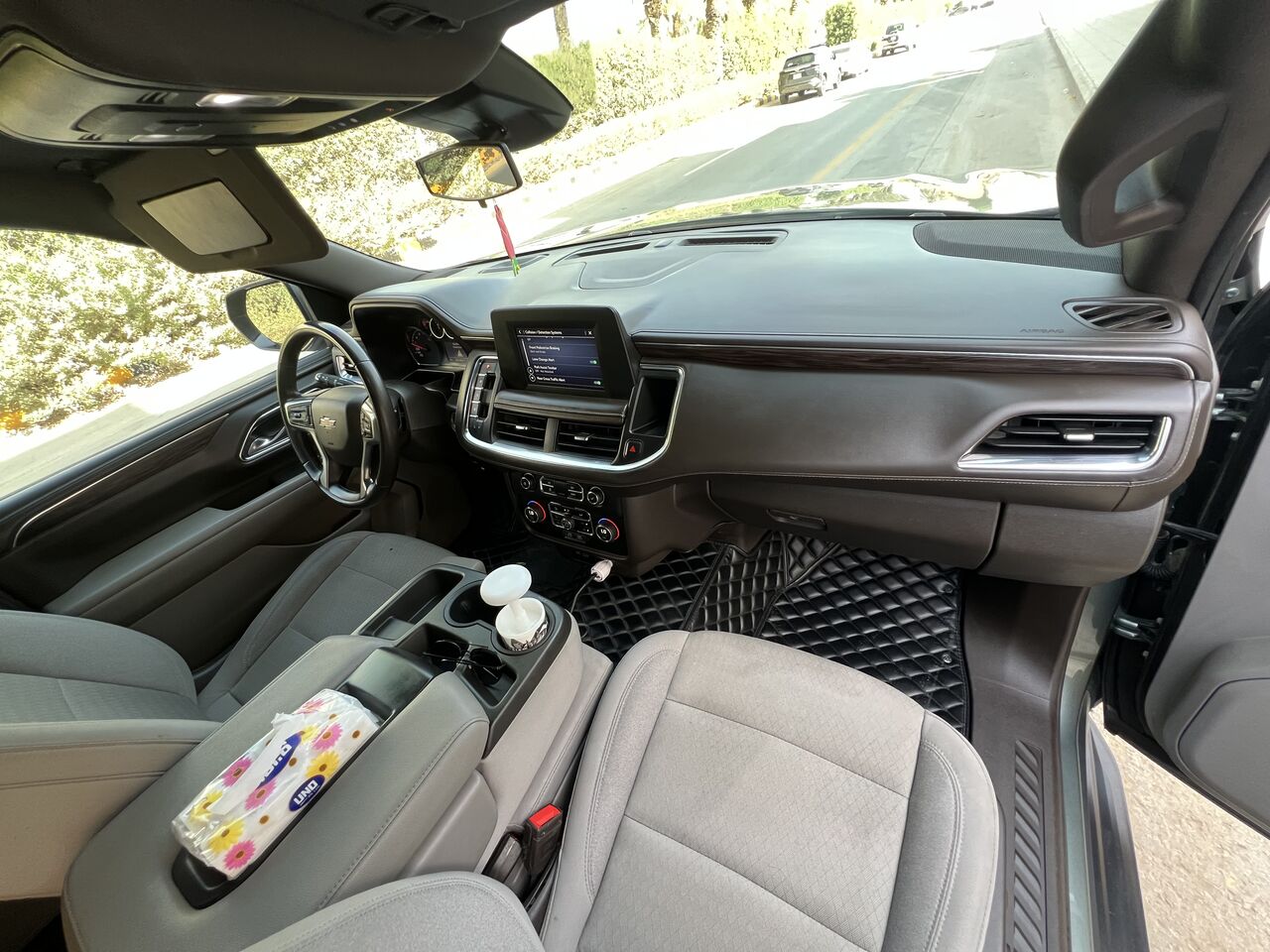 Riyadh, Vehicles, Cars & Trucks , SAR 124500,  Chevrolet Suburban LS,  2023,  Automatic,  168500 KM,  Suburban  For Sale