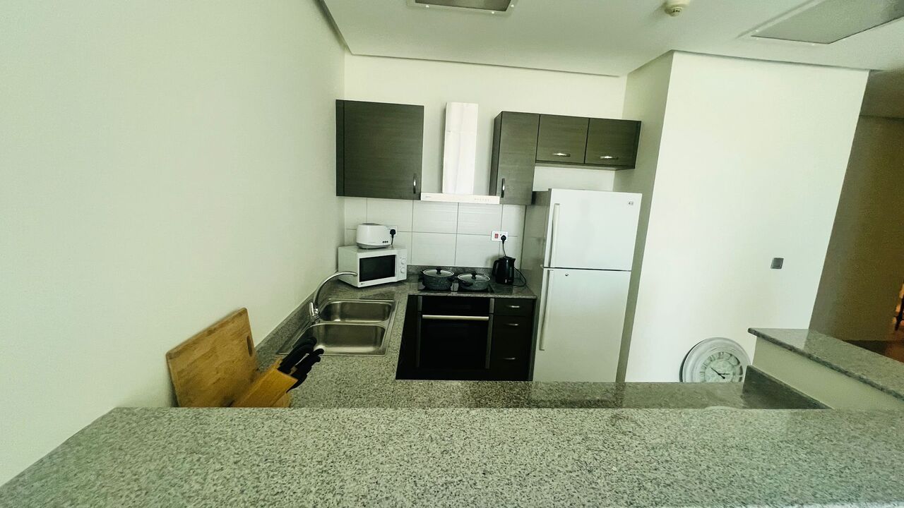 Manama, Apartments, Flats, Houses & Villas, BHD 450/month,  Furnished,  1 BR,  Apartment For Rent In Reef Island