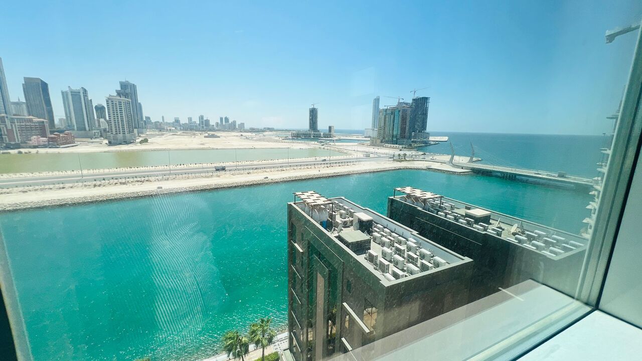 Manama, Apartments, Flats, Houses & Villas, BHD 450/month,  Furnished,  1 BR,  Apartment For Rent In Reef Island