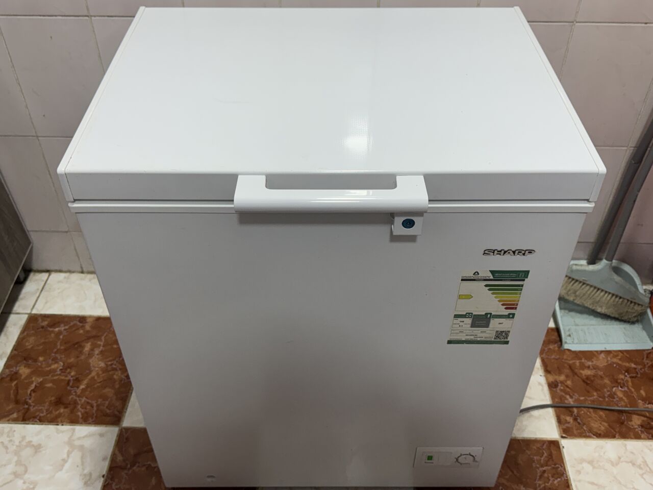 Jeddah, Electronics, SAR 750,  Sharp 145liter Chest Freezer Box Included