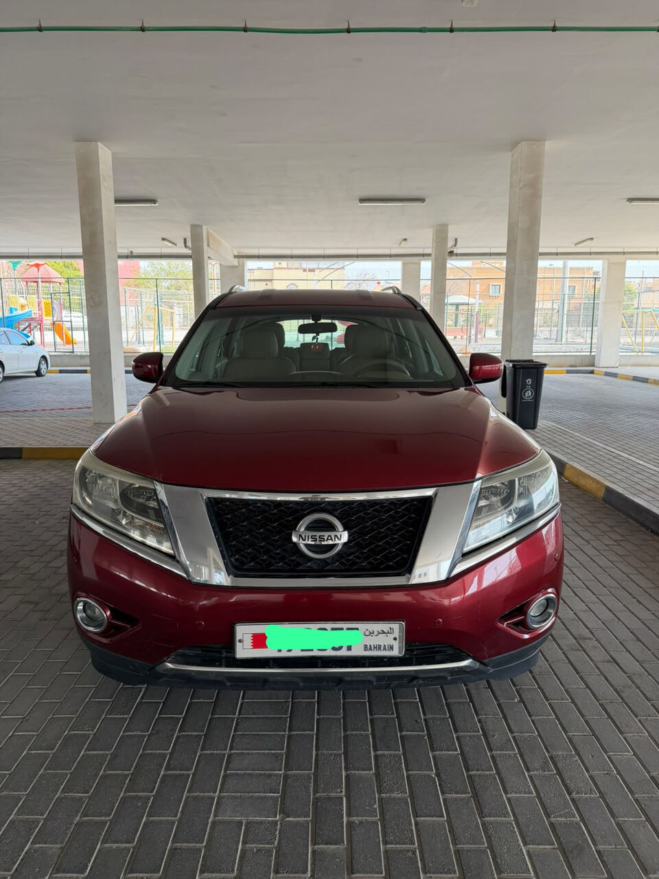 Manama, Vehicles, Cars & Trucks , BHD 2500,  Nissan Pathfinder,  2014,  Automatic,  190 KM,    4WD Urgent Salw