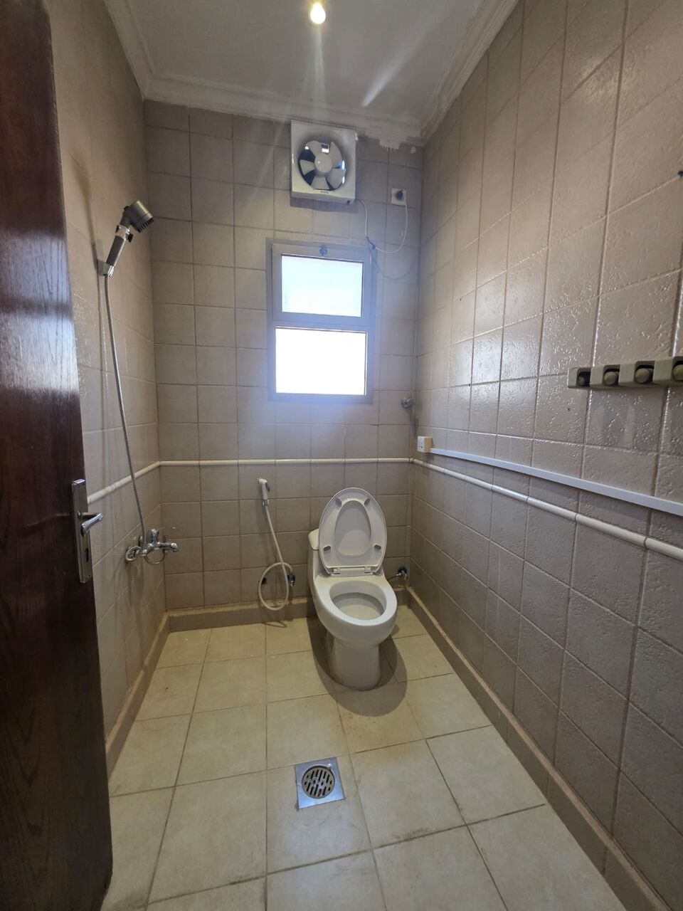 Khobar, Apartments, Flats, Houses & Villas, SAR 30000/year,  3 BR,  3 Bedrooms, A Hall,3 Bathrooms, A Kitchen,with Air Conditioners And All Home Item Includin