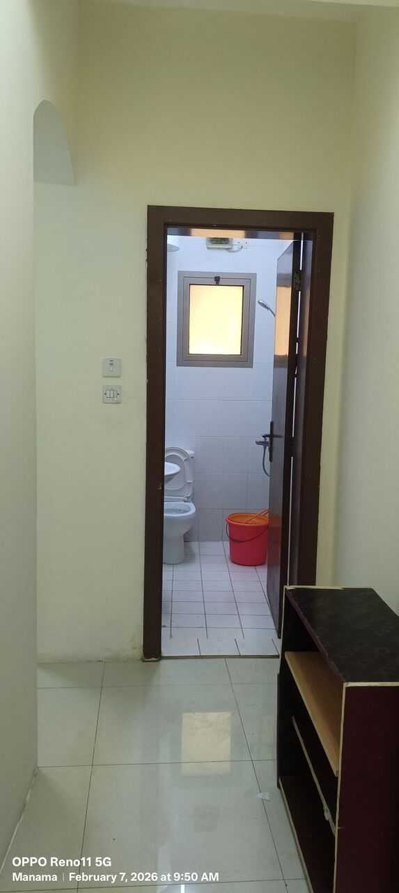 Manama, Rooms for Rent, BHD 105/month,  Room With Attached Washroom For Rent
