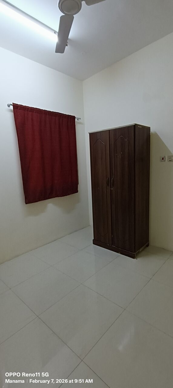 Manama, Rooms for Rent, BHD 105/month,  Room With Attached Washroom For Rent