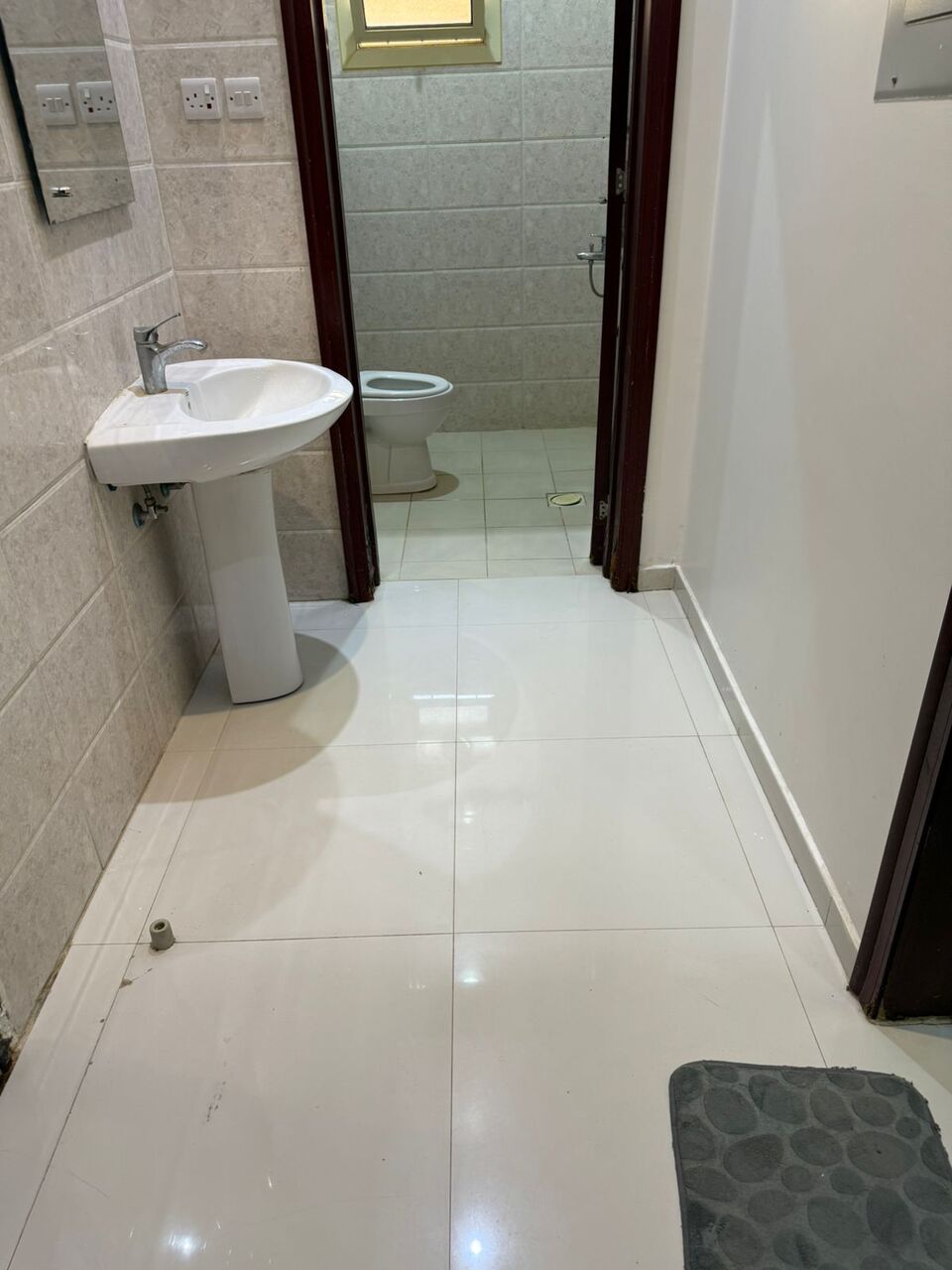 Al Arid, Apartments, Flats, Houses & Villas, SAR 2000/month,  Sami Furnished Room For Rent For Executive Bachelor/ Small Family