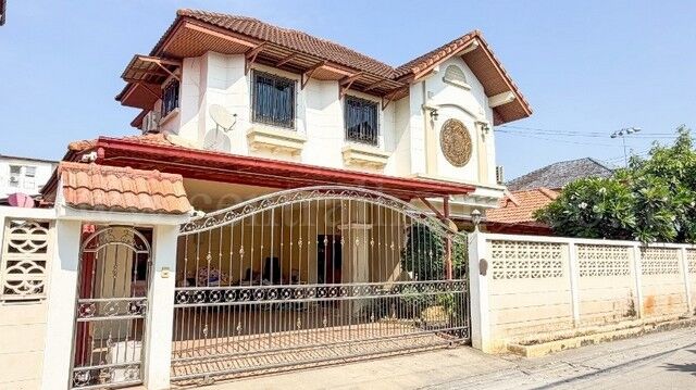 Bangkok, Real Estate For Sale, THB 9650000,  5 BR,  94 Sq. Feet,  Urgent Sale, Detached House, Self-built, 94 Square Meters, Prasertmanukit, Good Location,
