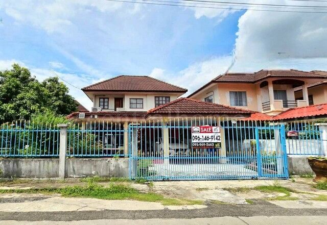 Bangkok, Real Estate For Sale, THB 2950000,  4 BR,  112 Sq. Feet,  Special Price For Single House, Phonthisan 6, Rangsit - Khlong 7, Good Location.