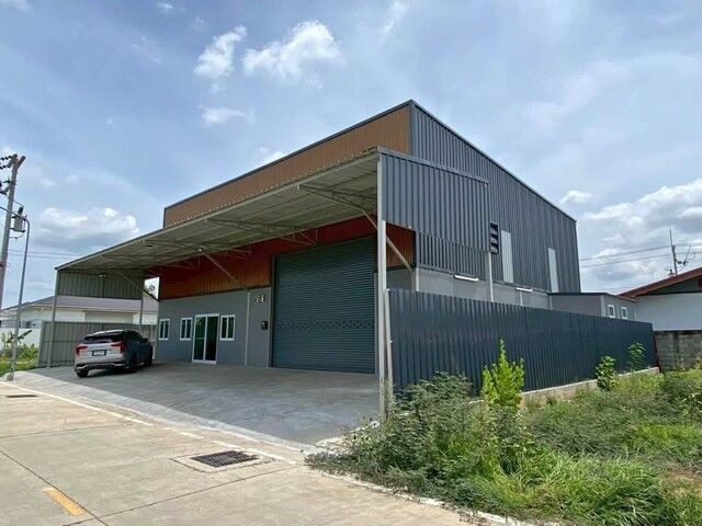 Bangkok, Villas, THB 55000,  100 Sq. Feet,  Warehouse For Rent, Usable Area 250 Sq M., 1 Office, 1 Bedroom, 2 Bathrooms, 100 Sq M.,