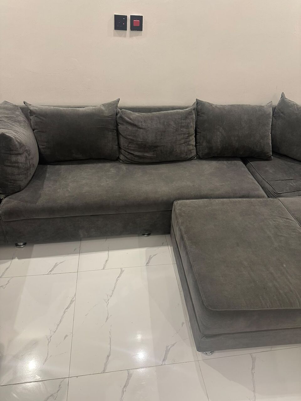 Al Yarmouk, Furniture, SAR 650,  Sofa