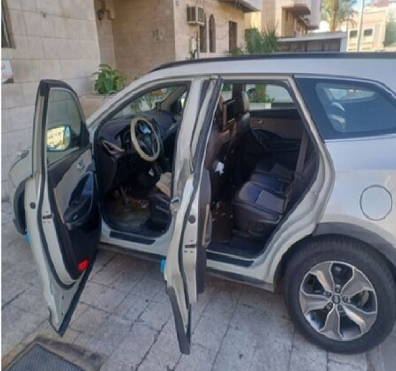 Jeddah, Vehicles, Cars & Trucks , SAR 26000,  Hyundai Santa Fe,  2015,  Automatic,  333270 KM,  Hyundai Santafe -  - Good Condition