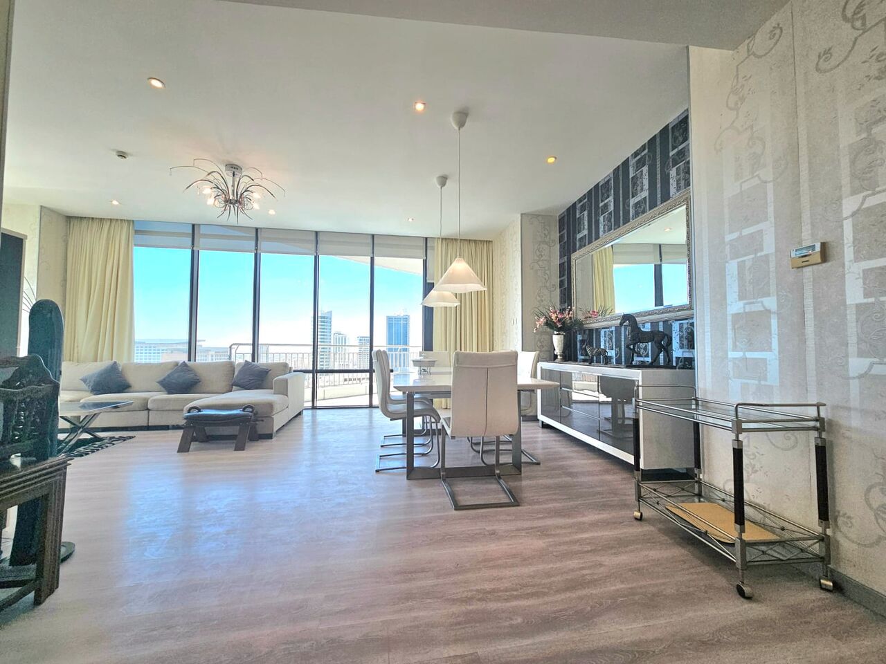 Al Seef, Apartments, Flats, Houses & Villas, BHD 700/month,  Furnished,  3 BR,  Apartment For Rent In Seef | 2 Balconies