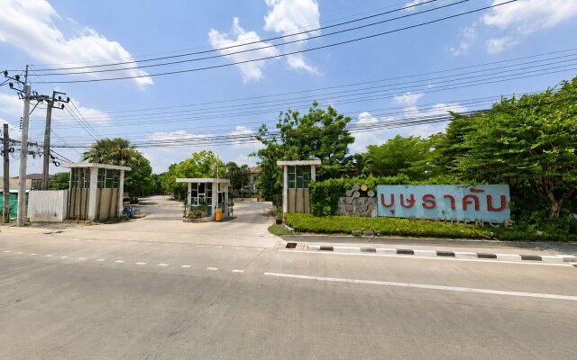 Bangkok, Real Estate For Sale, THB 14000000,  5 BR,  161 Sq. Feet,  Busarakam Residence Sala Thammasop, A Luxury House Along The Canal. It