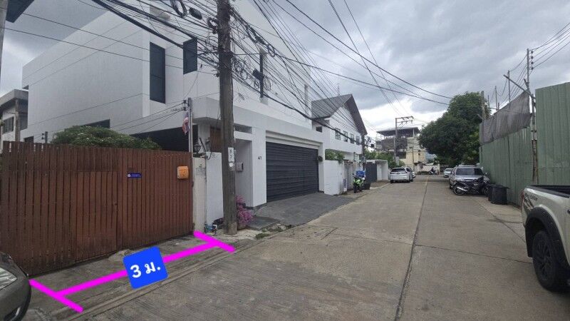 Bangkok, Real Estate For Sale, THB 21320000,  6 BR,  82 Sq. Feet,  Land For Sale With Building, 82 Sq M, Phahonyothin Soi 8 (Soi Sailom), Beautiful