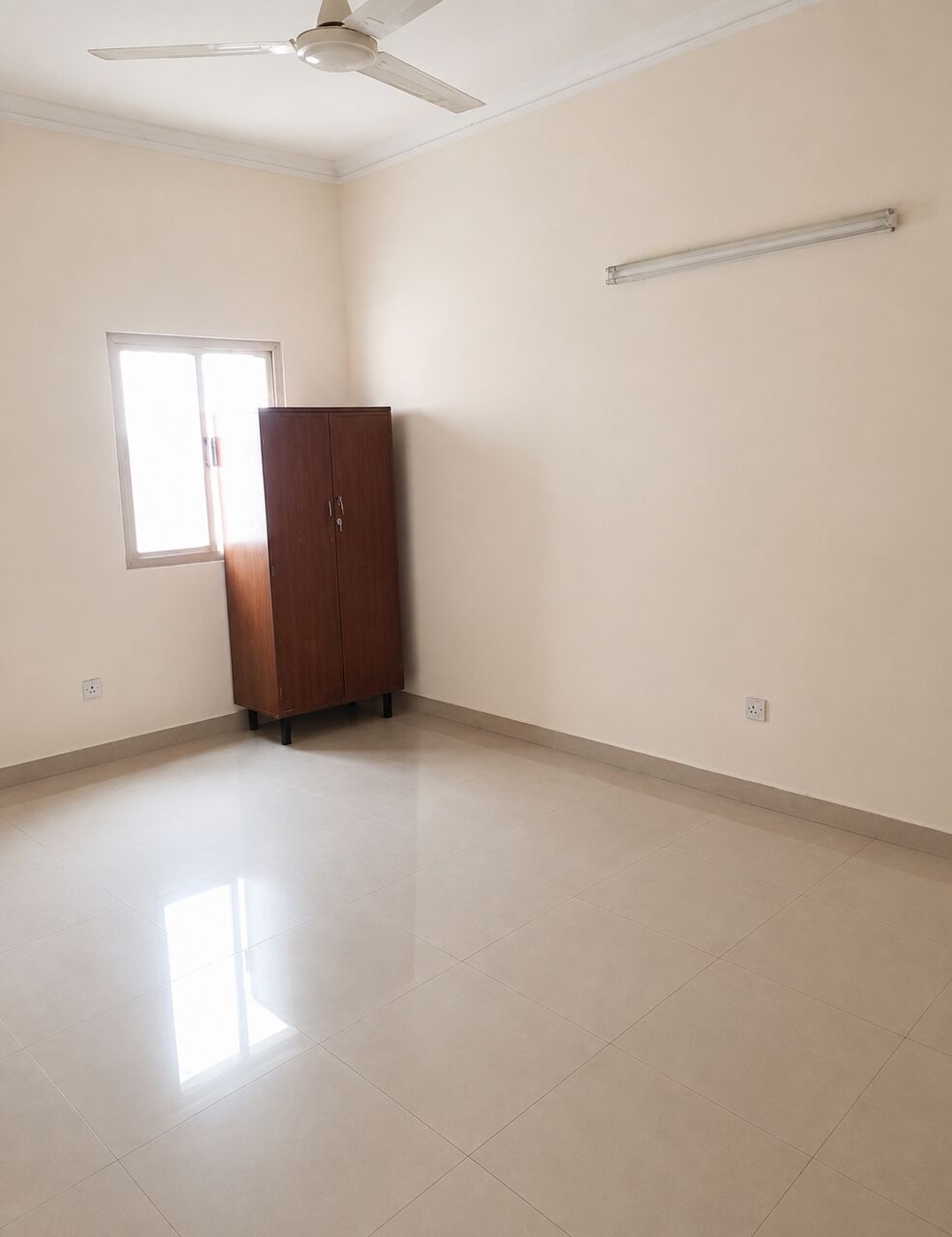 Jidhafs, Apartments, Flats, Houses & Villas, BHD 200/month,  3 BR,  For Rent &ndash; Apartment In Jidhafs.