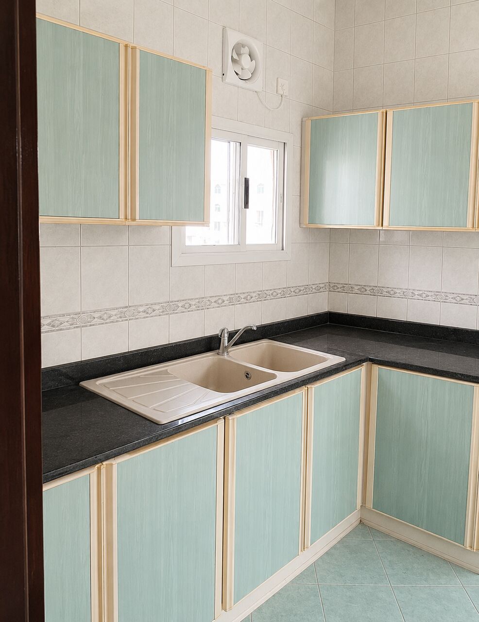 Jidhafs, Apartments, Flats, Houses & Villas, BHD 200/month,  3 BR,  For Rent &ndash; Apartment In Jidhafs.