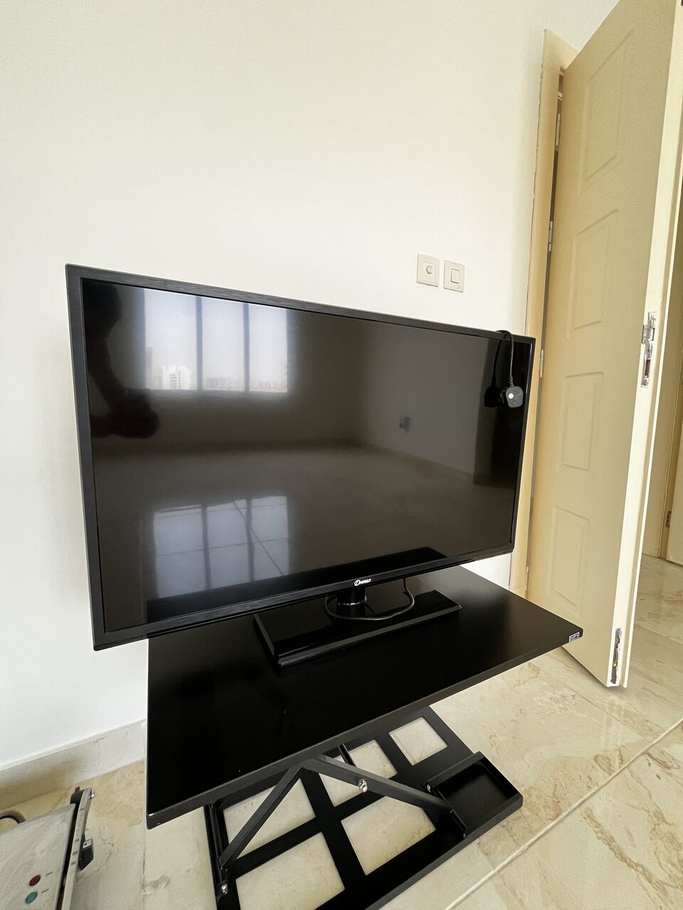 Khobar, Electronics, SAR 200,  TV - 42 Inch LED Tv