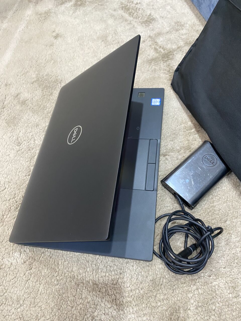Riyadh, Computers, SAR 700,  Dell I7-2.90GHz,8GB,256GB,Screen 14&rdquo;Full HD,Original Charger
