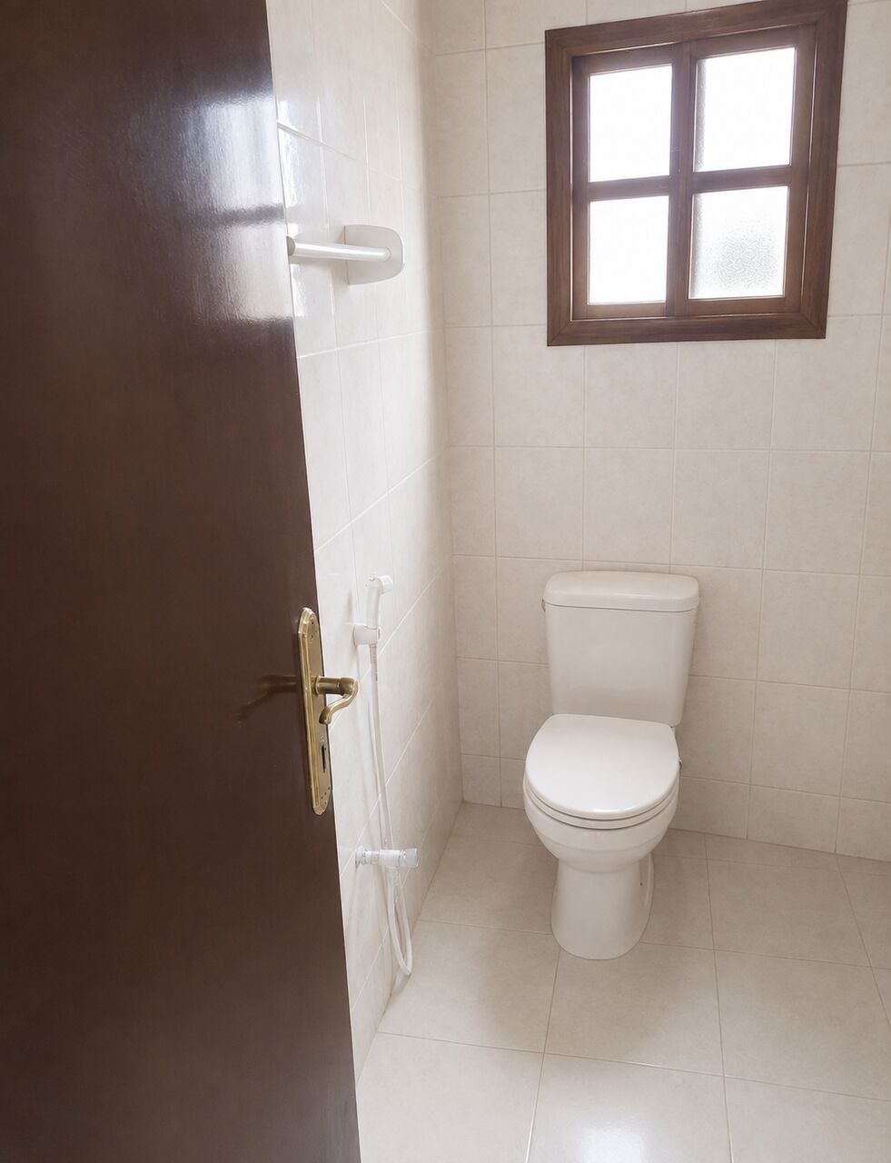 Jidhafs, Offices, BHD 200,  For Rent &ndash; Commercial Office In Jidhafs.