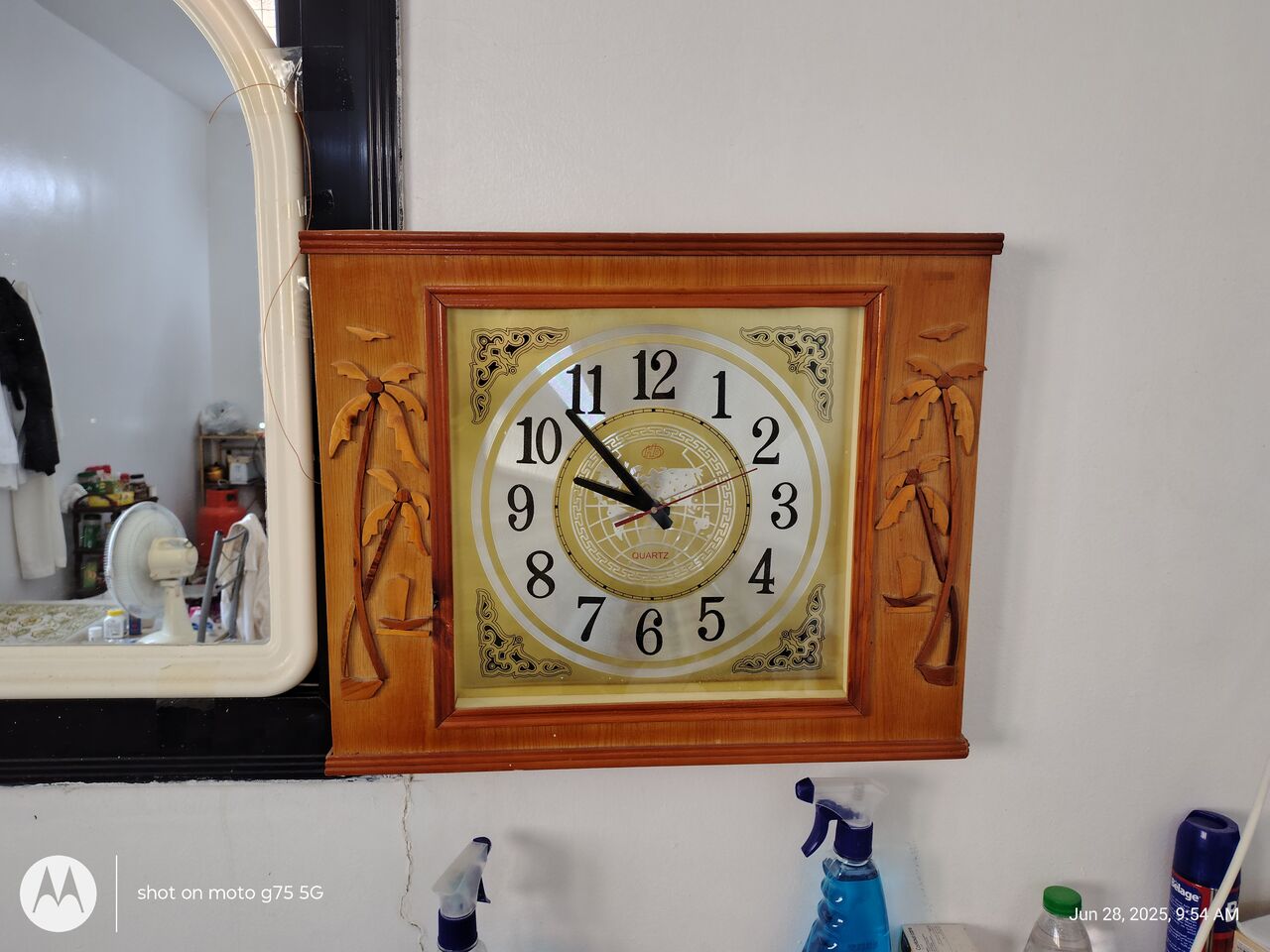 Madinah, Furniture, SAR 100,  Table