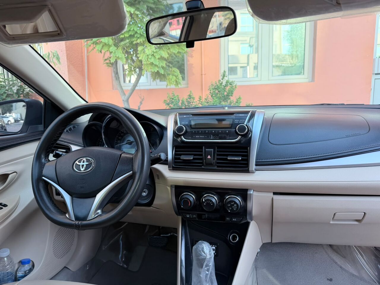 Manama, Vehicles, Cars & Trucks , BHD 2850,  Toyota Yaris,  2017,  Automatic,  99500 KM,  Well Maintained  For Sale