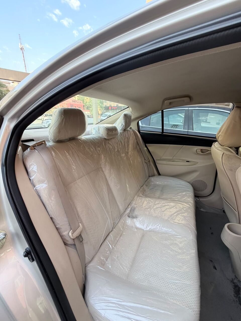 Manama, Vehicles, Cars & Trucks , BHD 2850,  Toyota Yaris,  2017,  Automatic,  99500 KM,  Well Maintained  For Sale