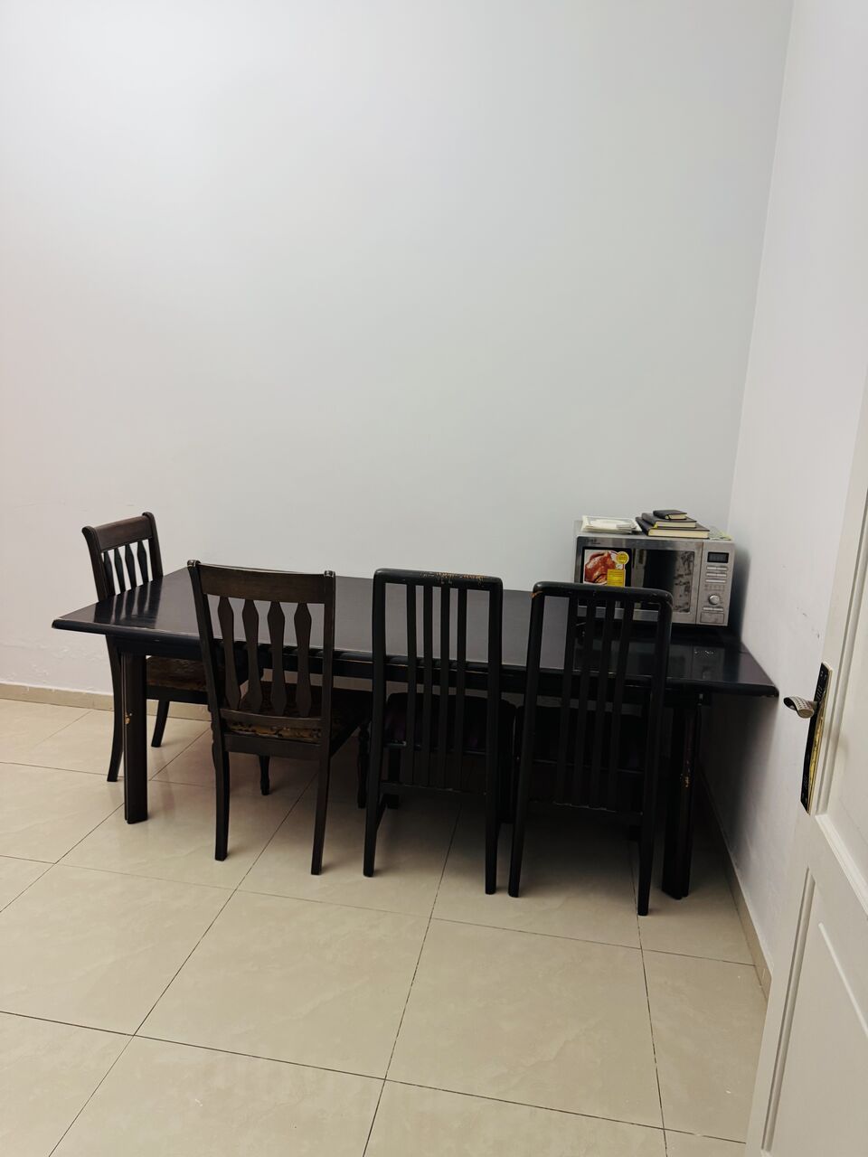 Jeddah, Apartments, Flats, Houses & Villas, SAR 26000/year,  Furnished,  3 BR,  Flat For Rent Al Khanthara - Sharafiyah