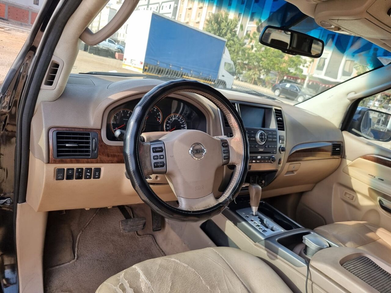 Jeddah, Vehicles, Cars & Trucks , SAR 26000,  Nissan Armada,  2010,  Automatic,  350000 KM,   Model  For Sale