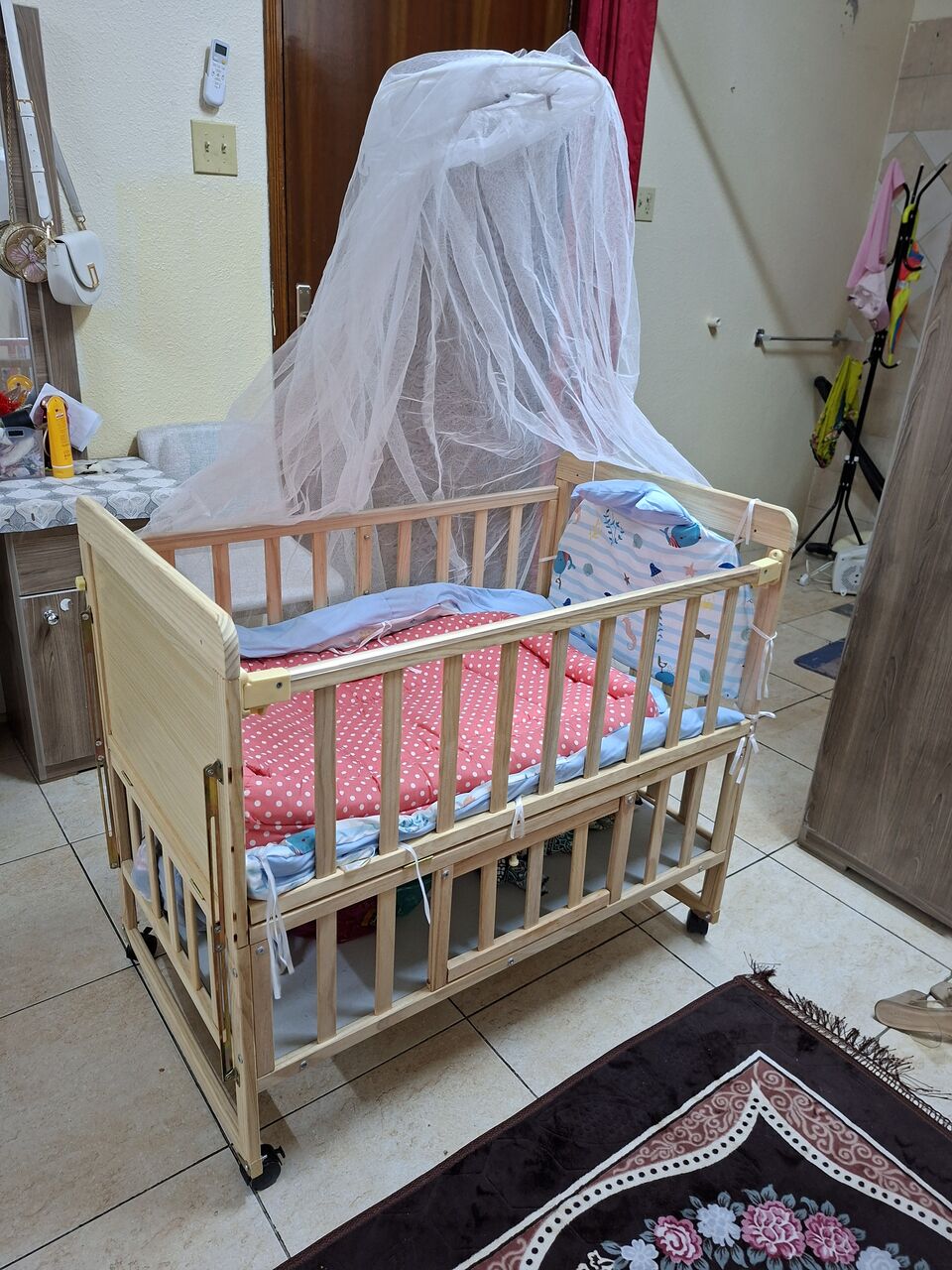 Jubail, Baby & Kid Stuff, SAR 300,  Baby Crib With Wheel (new, Home Center)