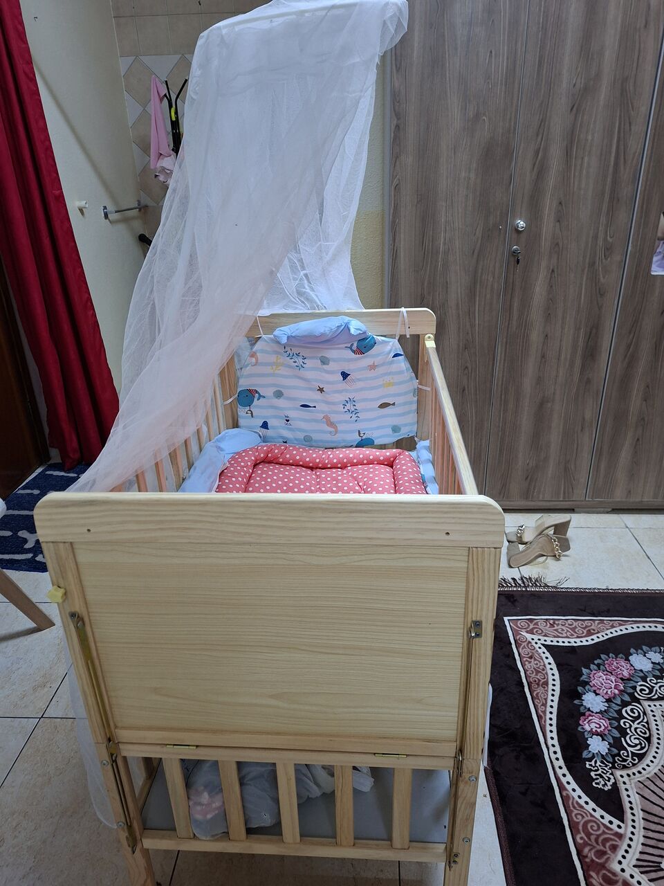 Jubail, Baby & Kid Stuff, SAR 300,  Baby Crib With Wheel (new, Home Center)