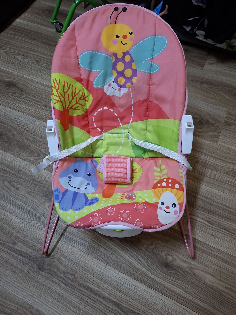 Jubail, Baby & Kid Stuff, SAR 250,  Baby Learning / Activity Walker, Bouncer, Carry Cot, Carrier