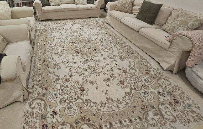 Riyadh, Household Items, SAR 200,  Rug For Sale
