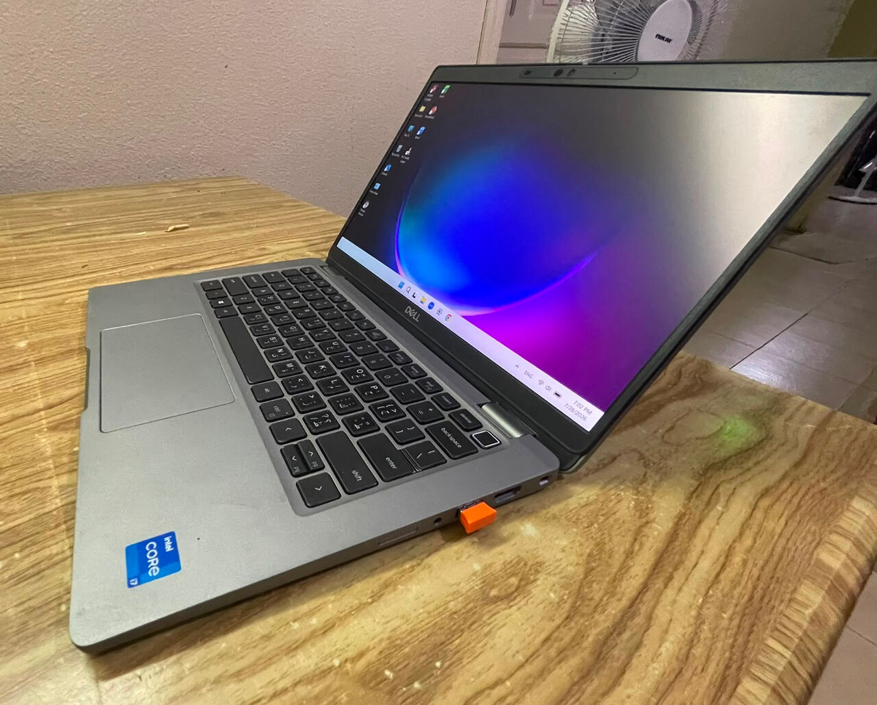 Jeddah, Computers, SAR 1600,  Laptop - Dell Latitude - Touch Screen