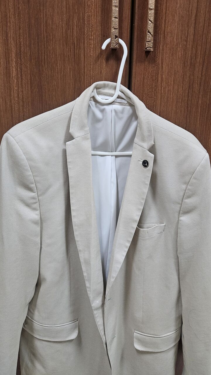 Riyadh, Clothing & Accessories, SAR 110,  Allen Solly Blazer - XL