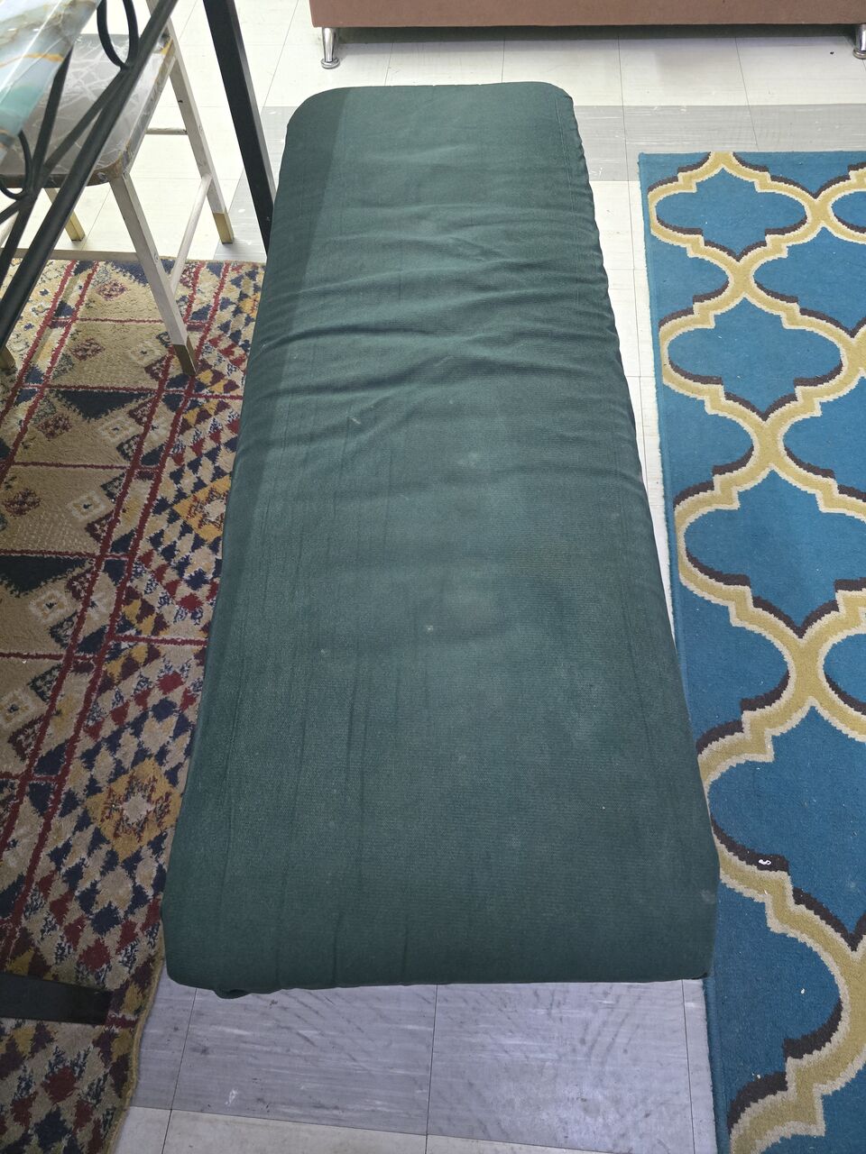 Al Malaz, Furniture, SAR 15,  Bench As Is