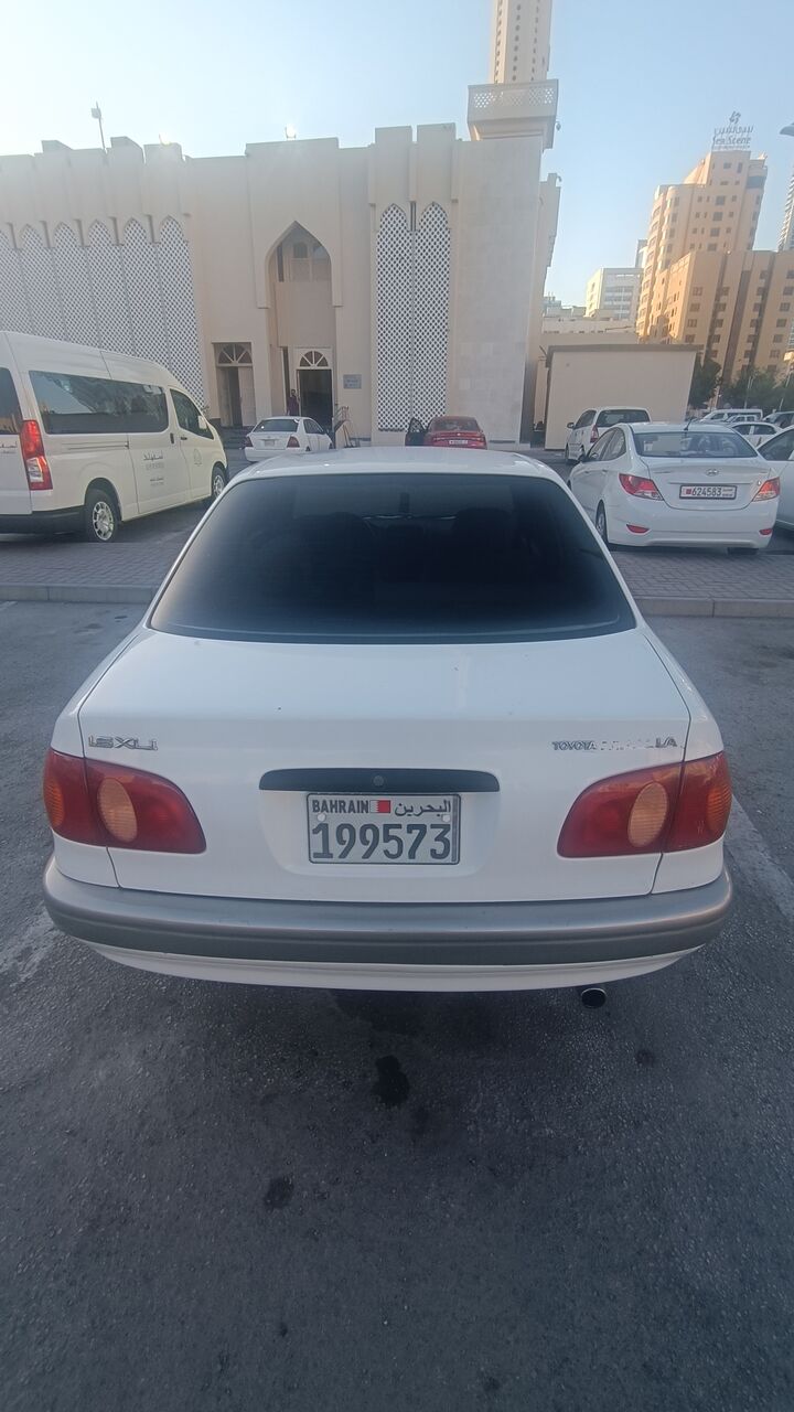 Manama, Vehicles, Cars & Trucks , BHD 900,  Toyota Corolla,  1998,  Automatic,  20800 KM,