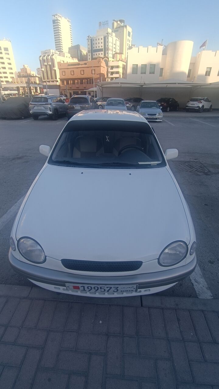 Manama, Vehicles, Cars & Trucks , BHD 900,  Toyota Corolla,  1998,  Automatic,  20800 KM,