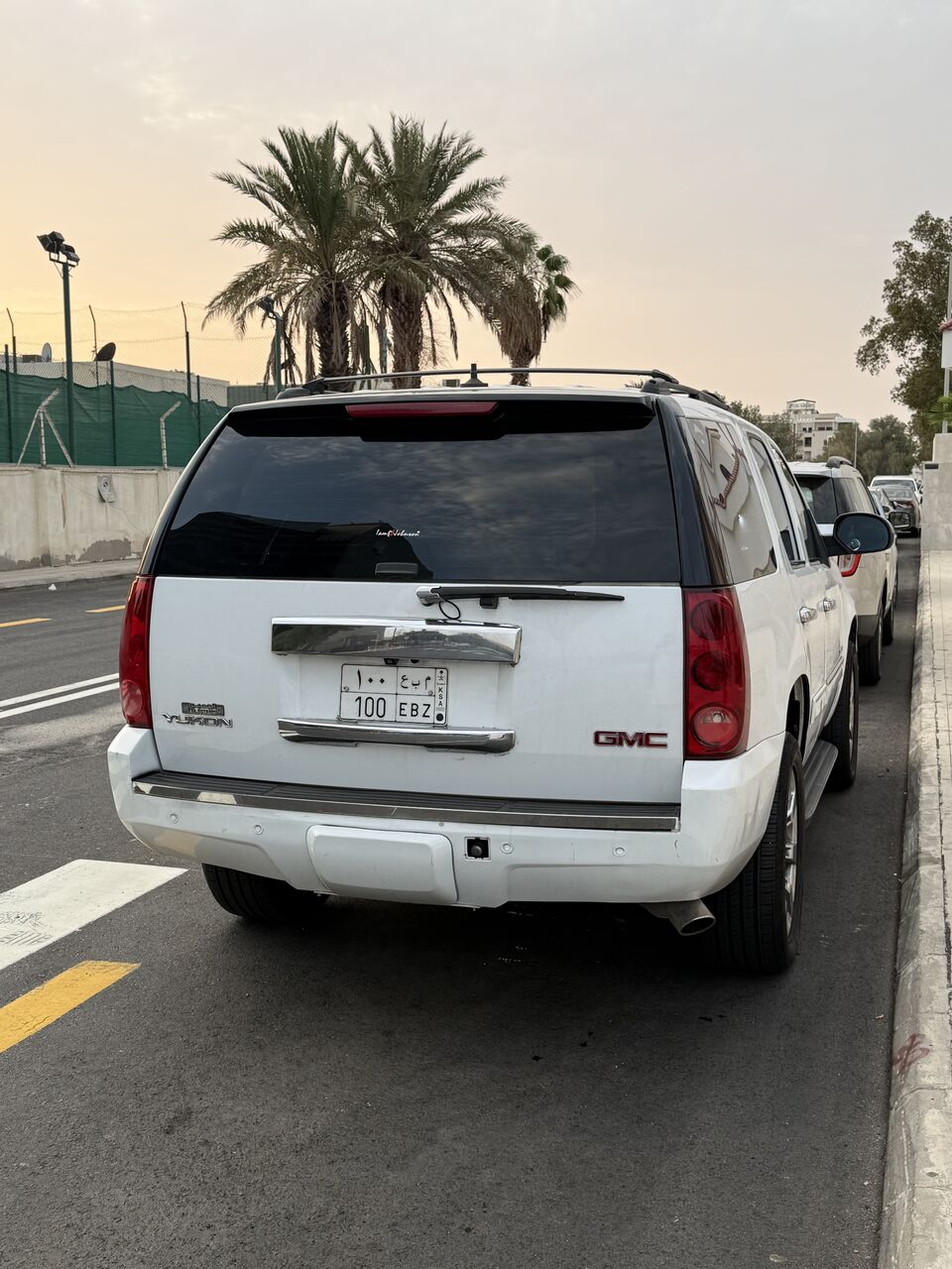 Jeddah, Vehicles, Cars & Trucks , SAR 46,  Gmc Yukon,  2013,  Automatic,  206431 KM,   Excellent Condition 4x4 Unique Number Plate Just Take And Drive And Work Nee