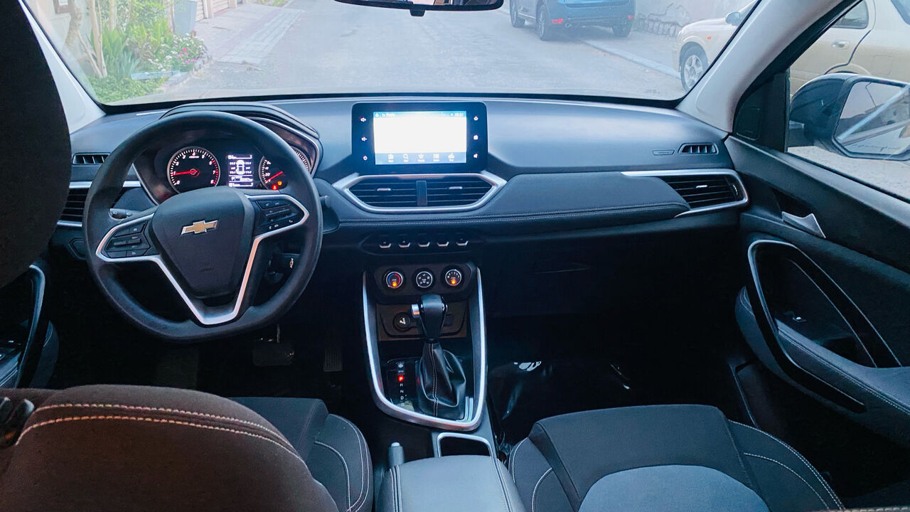 Manama, Vehicles, Cars & Trucks , BHD 3200,  Chevrolet Captiva,  2021,  Automatic,  95000 KM,   , Mid-option, 7-seater,
